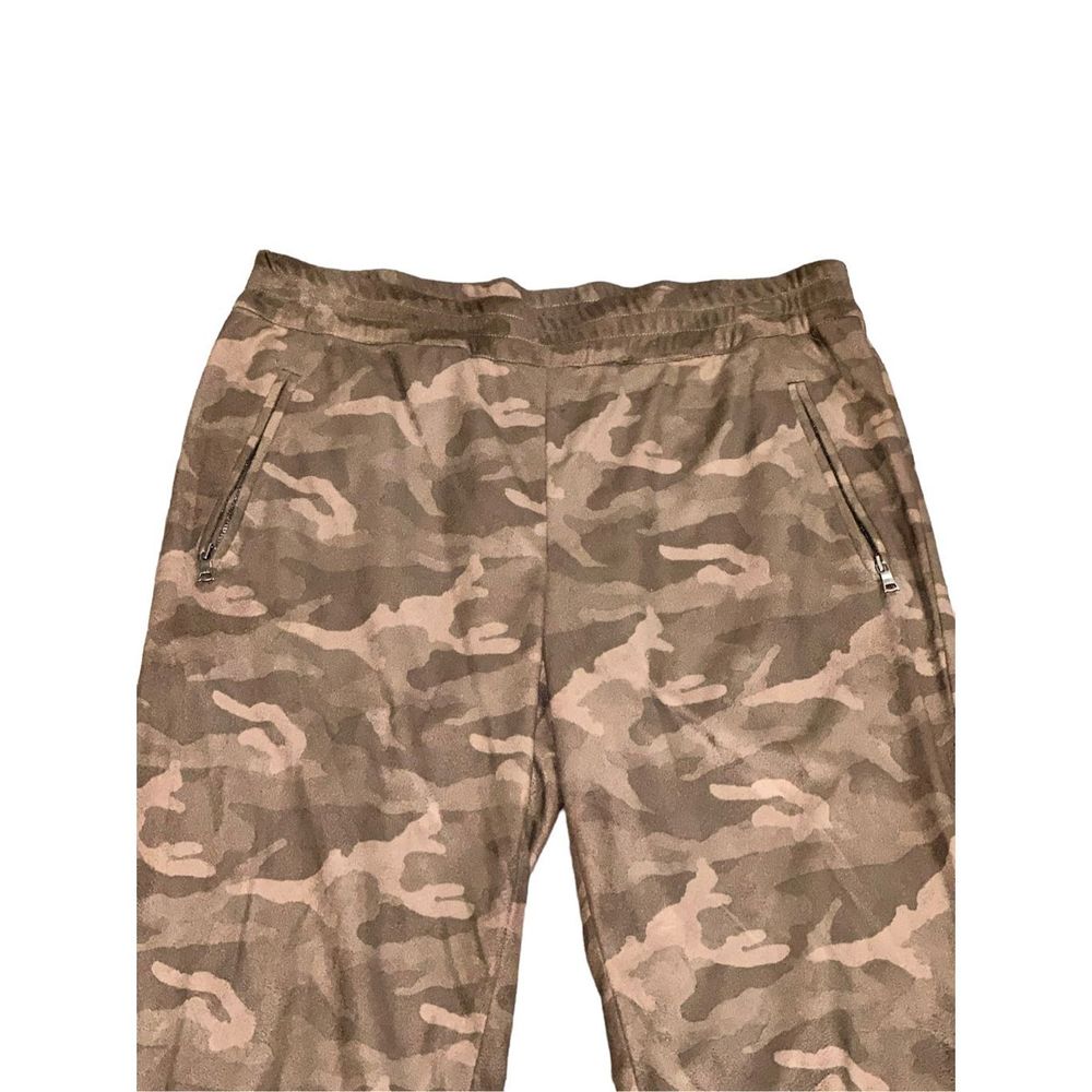 NWOT BCBGMaxazria Women’s Camouflage Joggers - Picture 2 of 8